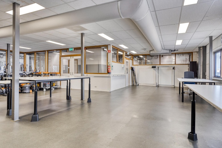 BedrijfsruimteaanPascalstraat 70<br/> inDordrecht BedrijfsruimteaanPascalstraat 70<br/> inDordrecht