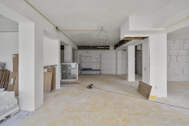 BedrijfsruimteaanHisveltplein 21 - 35<br/> inArnhem