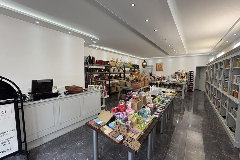 WinkelruimteaanNieuwe Binnenweg 322C<br/> inRotterdam