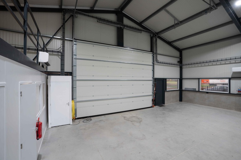 BedrijfsruimteaanIndustrieweg 6 A<br/> inGeleen BedrijfsruimteaanIndustrieweg 6 A<br/> inGeleen
