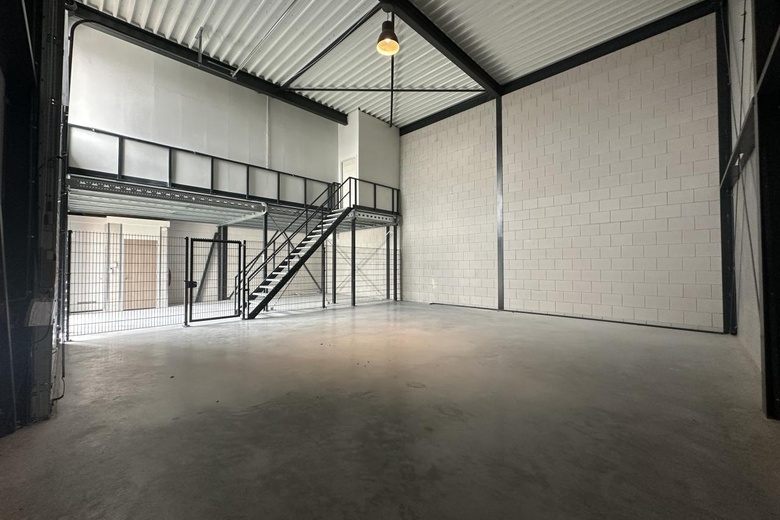 BedrijfsruimteaanSteenspil 24<br/> inHalsteren