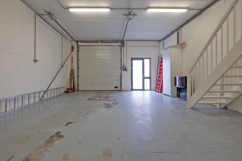 BedrijfsruimteaanEemmeerlaan 36<br/> inWeesp