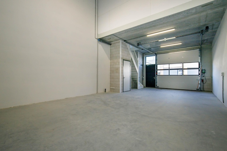 BedrijfsruimteaanSteenfabriekstraat 19 - 39<br/> inBergambacht BedrijfsruimteaanSteenfabriekstraat 19 - 39<br/> inBergambacht