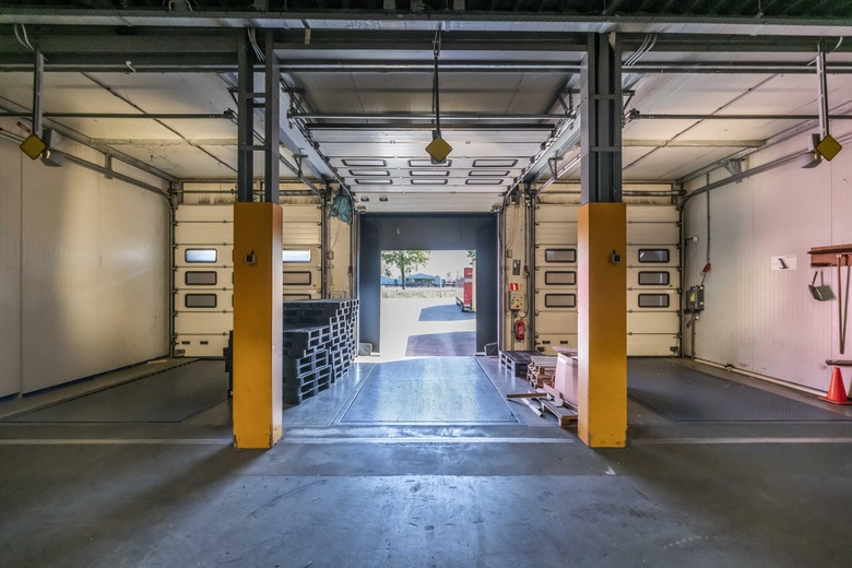 BedrijfsruimteaanKolenbranderstraat 10<br/> inRidderkerk BedrijfsruimteaanKolenbranderstraat 10<br/> inRidderkerk