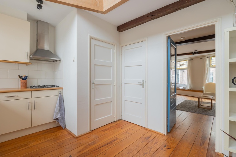 WinkelruimteaanHaarlemmerstraat 18<br/> inLeiden WinkelruimteaanHaarlemmerstraat 18<br/> inLeiden