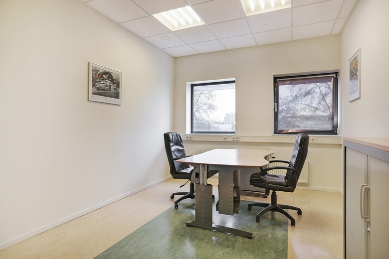 BedrijfsruimteaanAntennestraat 40<br/> inAlmere