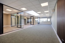 Bekijk foto 2 van eenheid 1 aan de 3e Industriestraat 23 H in Vlaardingen