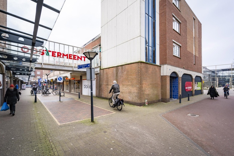 WinkelruimteaanOostermeent-West 9<br/> inHuizen WinkelruimteaanOostermeent-West 9<br/> inHuizen