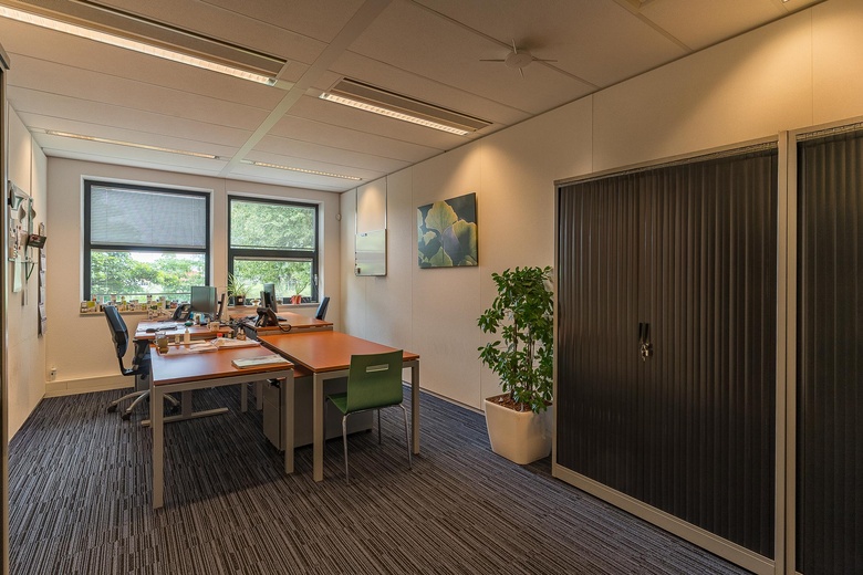 KantoorruimteaanJ.P. Broekhovenstraat 16<br/> inElburg