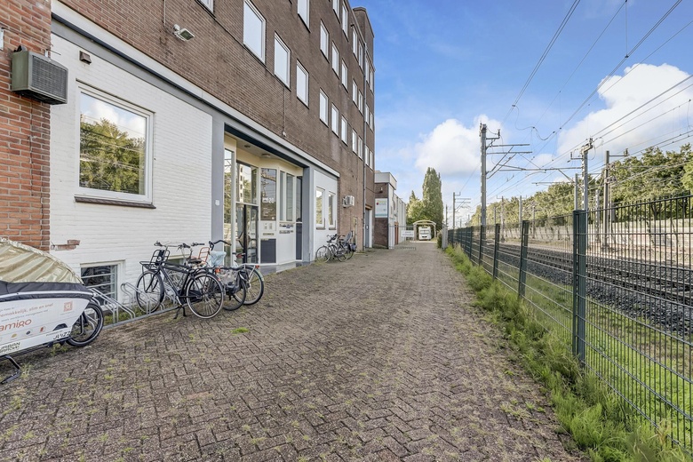 BedrijfsruimteaanStanderdmolen 20<br/> inHouten