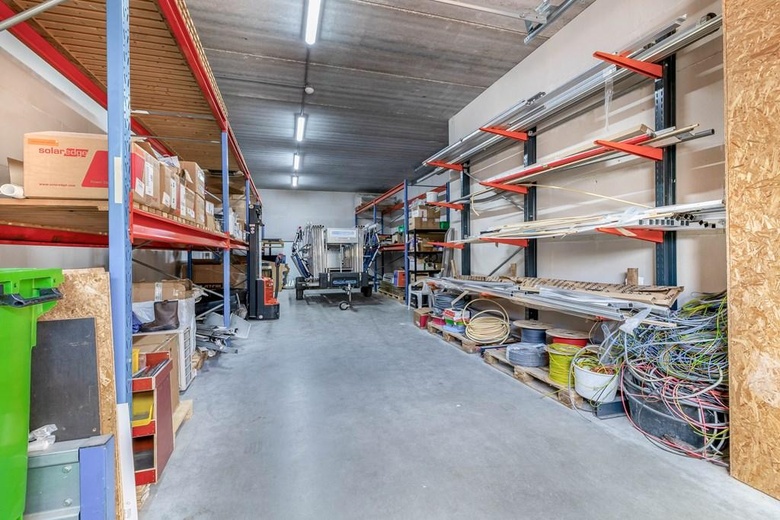 BedrijfsruimteaanStaringlaan 14 D<br/> inWaddinxveen