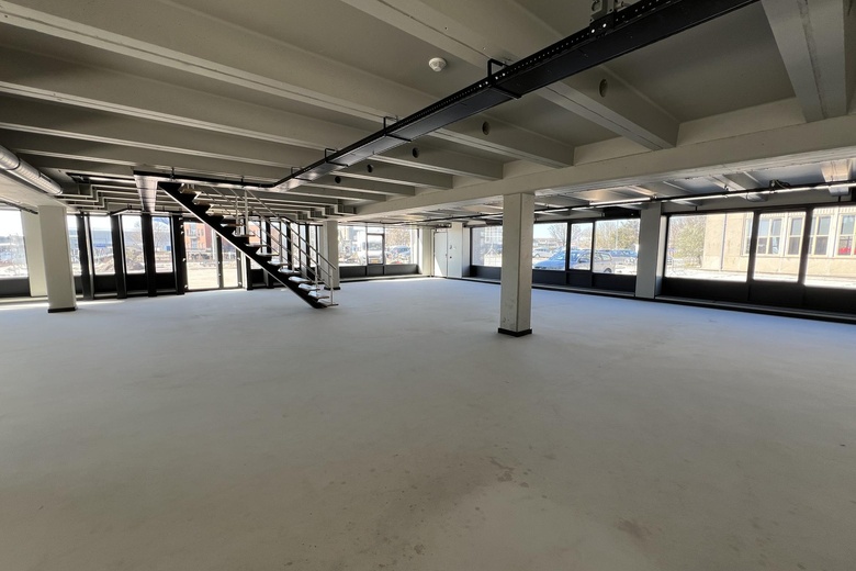 BedrijfsruimteaanLindtsedijk 14 C<br/> inZwijndrecht