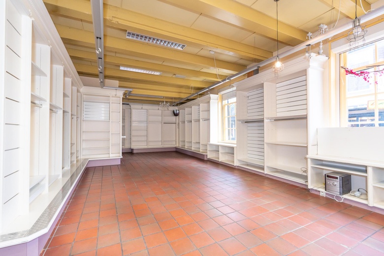 WinkelruimteaanKaatsbaan 2<br/> inMaarssen WinkelruimteaanKaatsbaan 2<br/> inMaarssen