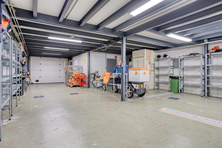 BedrijfsruimteaanNijverheidstraat 27<br/> inMaassluis