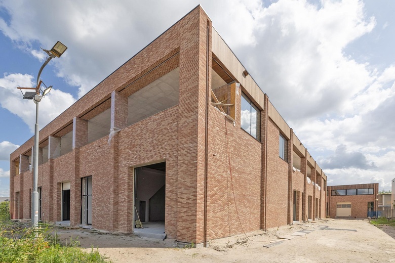 BedrijfsruimteaanPampuslaan 168 F<br/> inWeesp BedrijfsruimteaanPampuslaan 168 F<br/> inWeesp