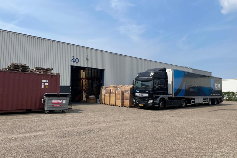 BedrijfsruimteaanElftweg 40 - 42<br/> inRaamsdonksveer