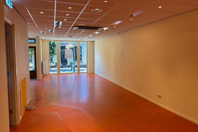 WinkelruimteaanDorpsstraat 51 a<br/> inNieuwerkerk aan den IJssel