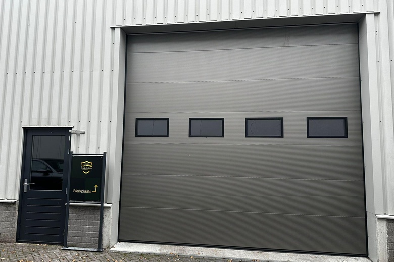 Bekijk foto Bedrijfsruimte aan de Handelsweg 16 in Sint-Oedenrode Bekijk foto Bedrijfsruimte aan de Handelsweg 16 in Sint-Oedenrode