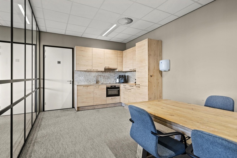 KantoorruimteaanIndustrieweg Oost 7 d<br/> inElst