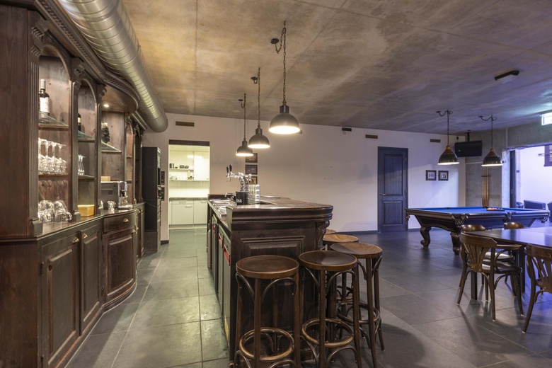 BedrijfsruimteaanValkenjachtstraat 17 - 19<br/> inTilburg