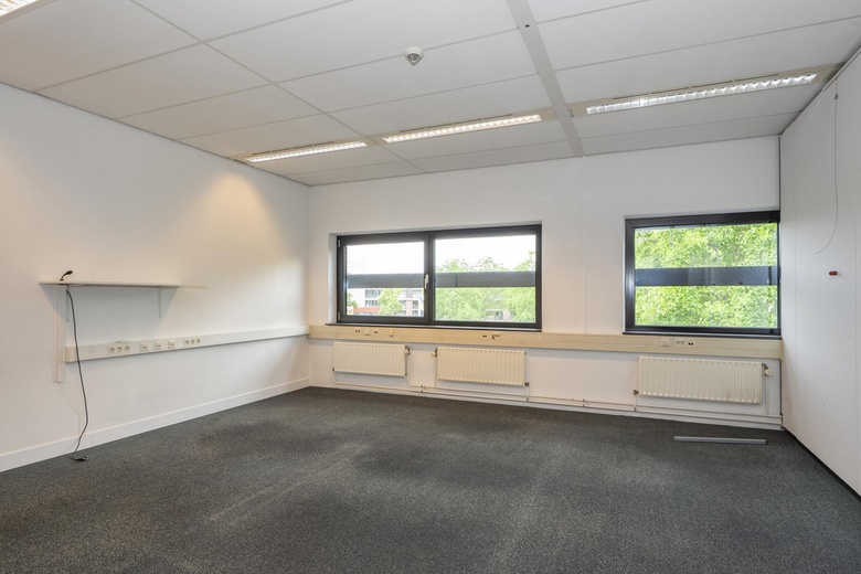KantoorruimteaanHub Dassenplein 3<br/> inSittard KantoorruimteaanHub Dassenplein 3<br/> inSittard
