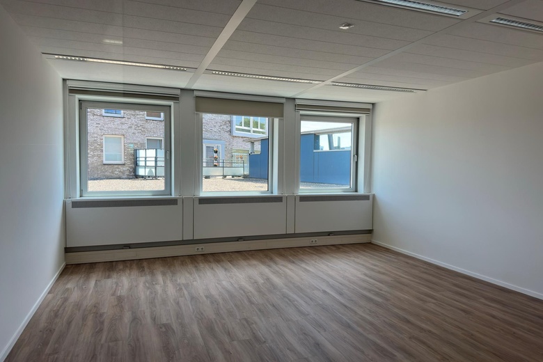 KantoorruimteaanSteinhagenseweg 2 M<br/> inWoerden KantoorruimteaanSteinhagenseweg 2 M<br/> inWoerden