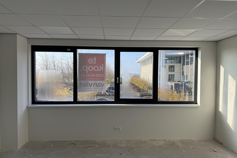 BedrijfsruimteaanReedijk 8 F 28<br/> inHeinenoord