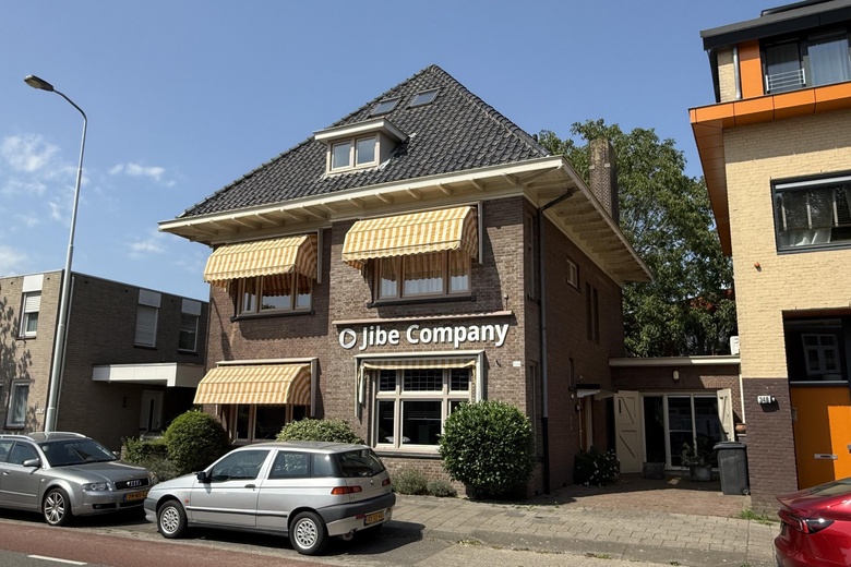 Bekijk foto 1 van Woenselsestraat 350