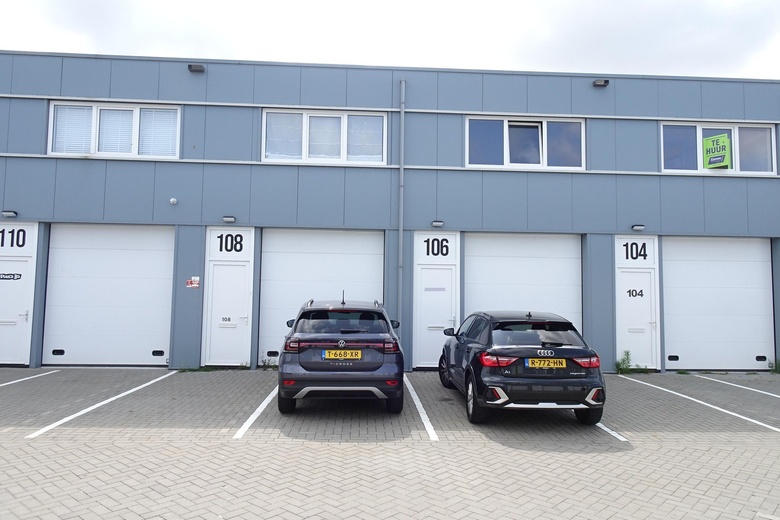 BedrijfsruimteaanZandzuigerstraat 108<br/> inAlmere