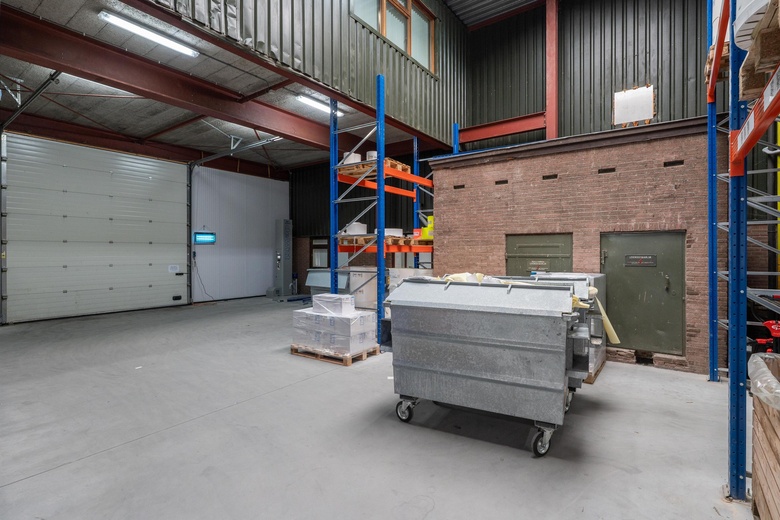 BedrijfsruimteaanStoutenburgerweg 15<br/> inTerschuur