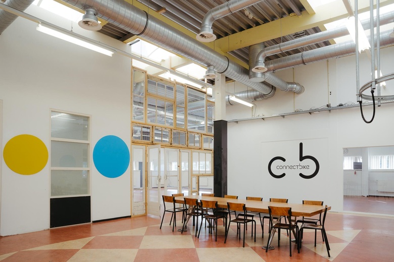 BedrijfsruimteaanRigakade 10<br/> inAmsterdam