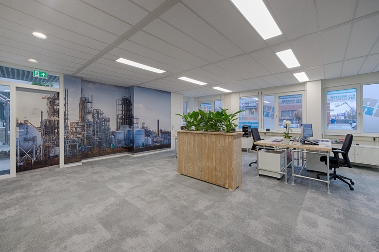 KantoorruimteaanCurieweg 5<br/> inSpijkenisse KantoorruimteaanCurieweg 5<br/> inSpijkenisse
