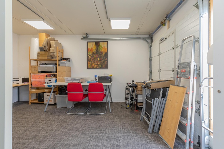 BedrijfsruimteaanMeer en Duin 367<br/> inLisse BedrijfsruimteaanMeer en Duin 367<br/> inLisse