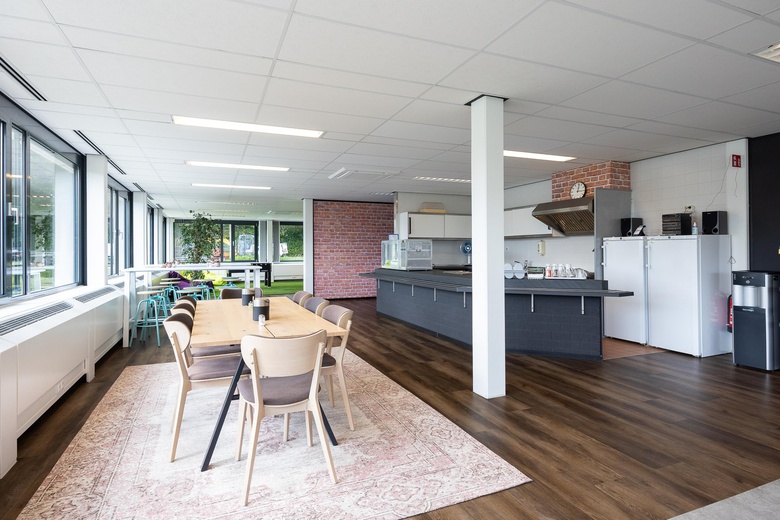 BedrijfsruimteaanVennestraat 11 B<br/> inLisse