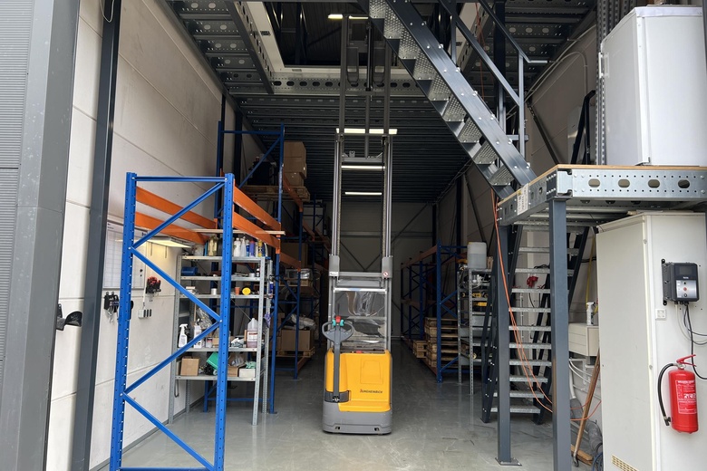 BedrijfsruimteaanAalsmeerderweg 47 D 17<br/> inAalsmeer BedrijfsruimteaanAalsmeerderweg 47 D 17<br/> inAalsmeer