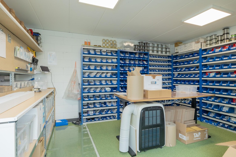KantoorruimteaanVeenderveld 76<br/> inRoelofarendsveen KantoorruimteaanVeenderveld 76<br/> inRoelofarendsveen