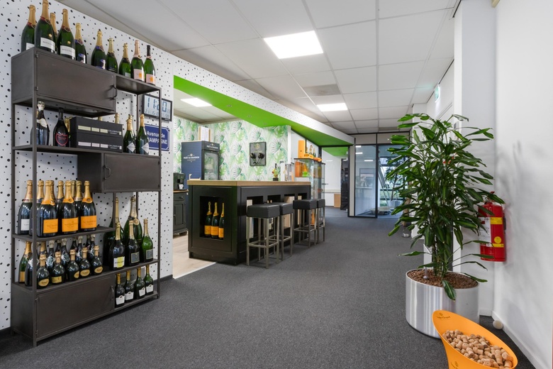 KantoorruimteaanLemelerberg 25 - 27<br/> inAlphen aan den Rijn