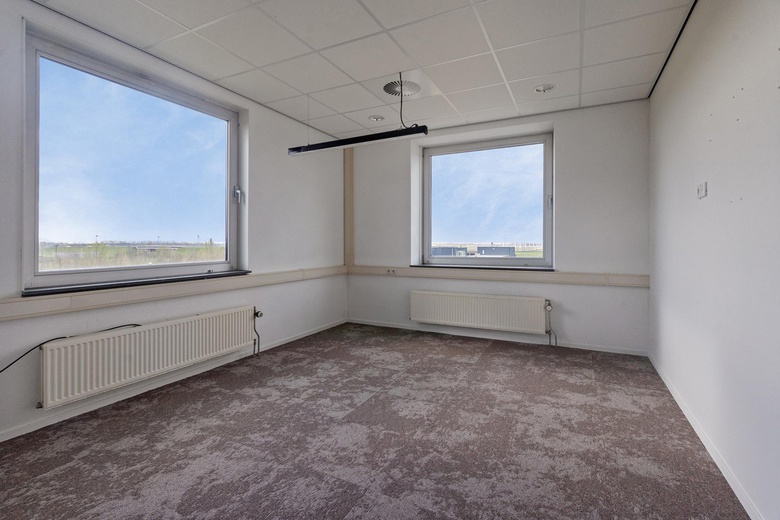 KantoorruimteaanPondweg 1<br/> inNieuw-Vennep KantoorruimteaanPondweg 1<br/> inNieuw-Vennep
