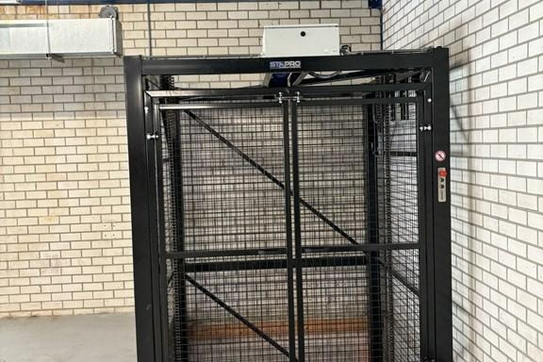 BedrijfsruimteaanRaambrug 20 0<br/> inBladel