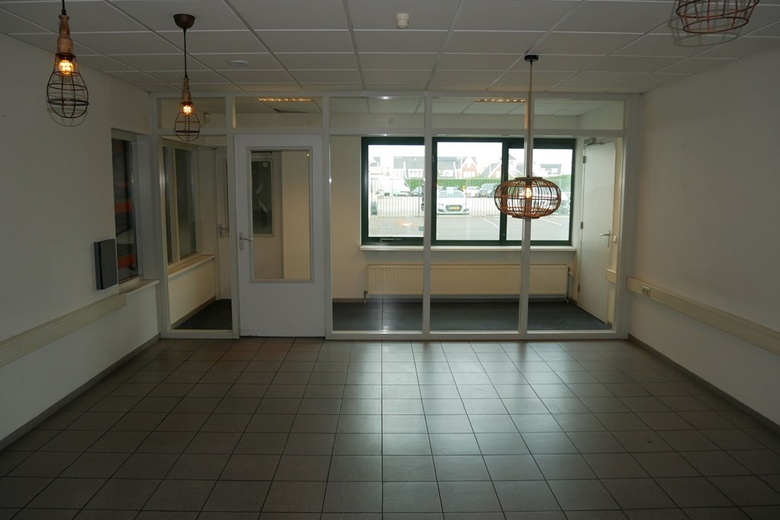 BedrijfsruimteaanVlotlaan 412<br/> inMonster BedrijfsruimteaanVlotlaan 412<br/> inMonster