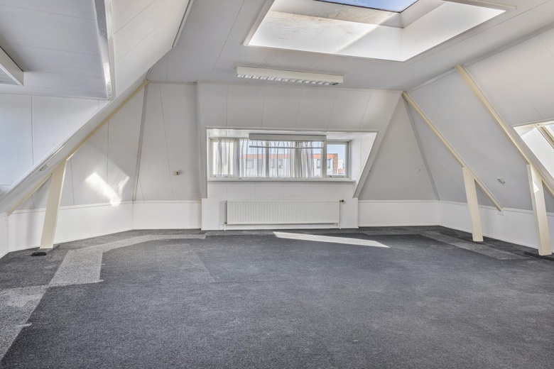 KantoorruimteaanZuiderspoorstraat 3<br/> inEnschede KantoorruimteaanZuiderspoorstraat 3<br/> inEnschede