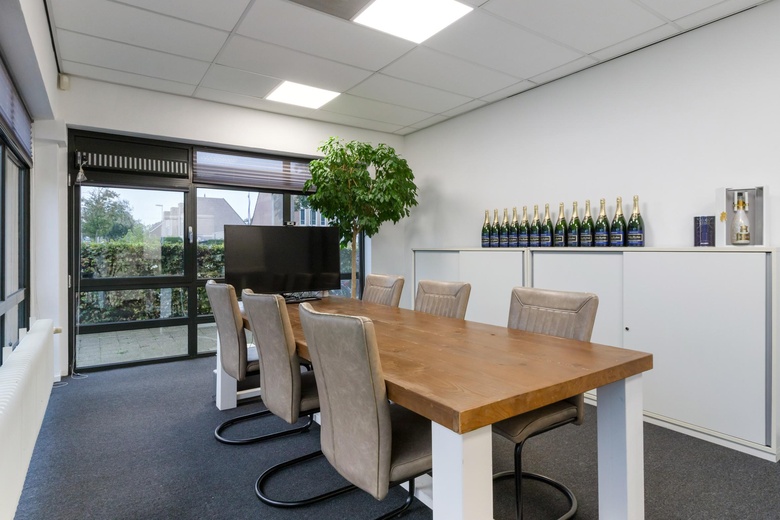 KantoorruimteaanLemelerberg 25 - 27<br/> inAlphen aan den Rijn