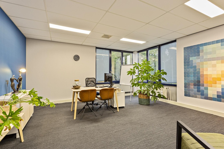 KantoorruimteaanWethouder den Oudenstraat 4<br/> inHelmond KantoorruimteaanWethouder den Oudenstraat 4<br/> inHelmond