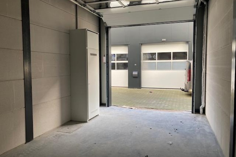 BedrijfsruimteaanNikkelweg 323<br/> inAlphen aan den Rijn