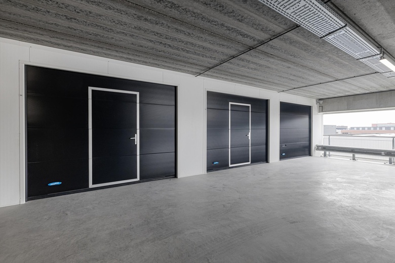 BedrijfsruimteaanIndustrieweg 69 99<br/> inBerkel en Rodenrijs