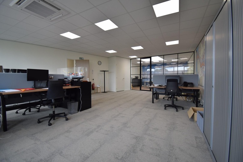 KantoorruimteaanVan Coulsterweg 1 d<br/> inAlblasserdam KantoorruimteaanVan Coulsterweg 1 d<br/> inAlblasserdam