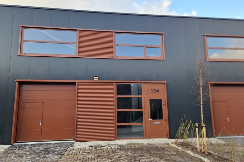BedrijfsruimteaanJelle Zijlstraweg 236<br/> inZwaag