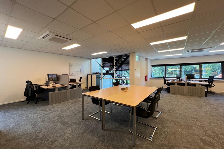 BedrijfsruimteaanKelvinring 52 a<br/> inAlblasserdam BedrijfsruimteaanKelvinring 52 a<br/> inAlblasserdam