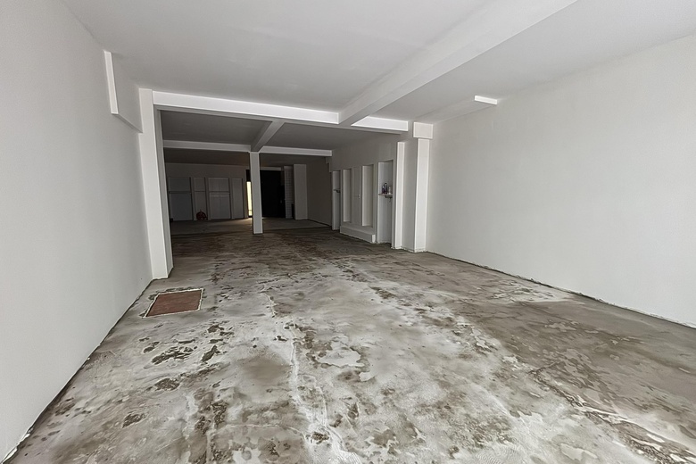 WinkelruimteaanNassaulaan 24<br/> inBussum WinkelruimteaanNassaulaan 24<br/> inBussum
