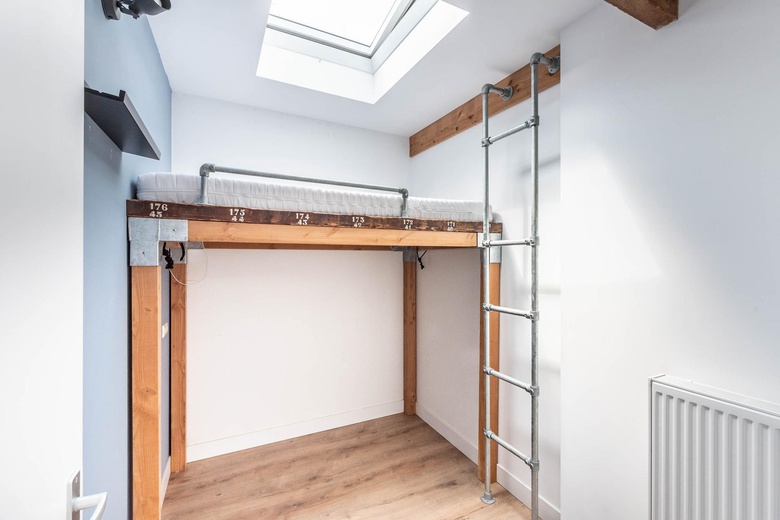 BedrijfsruimteaanBennebroekstraat 31 H<br/> inAmsterdam